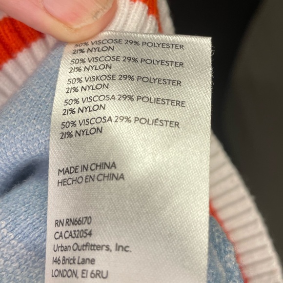 Urban Outfitters Sky Blue and White V-Neck Cropped Sweater Vest - Picture 6 of 6